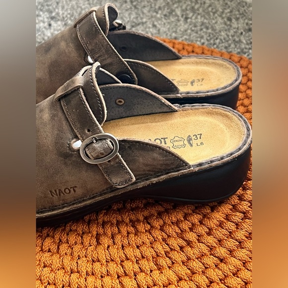 Naot  Leather Loafers Slip-Ons - Picture 5 of 7